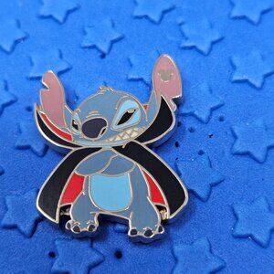 Disney Pin 2024 WDW Hidden Mickey Stitch Holidays - Halloween Dracula